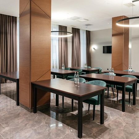 Raavah Aparthotel Алмати Екстер'єр фото